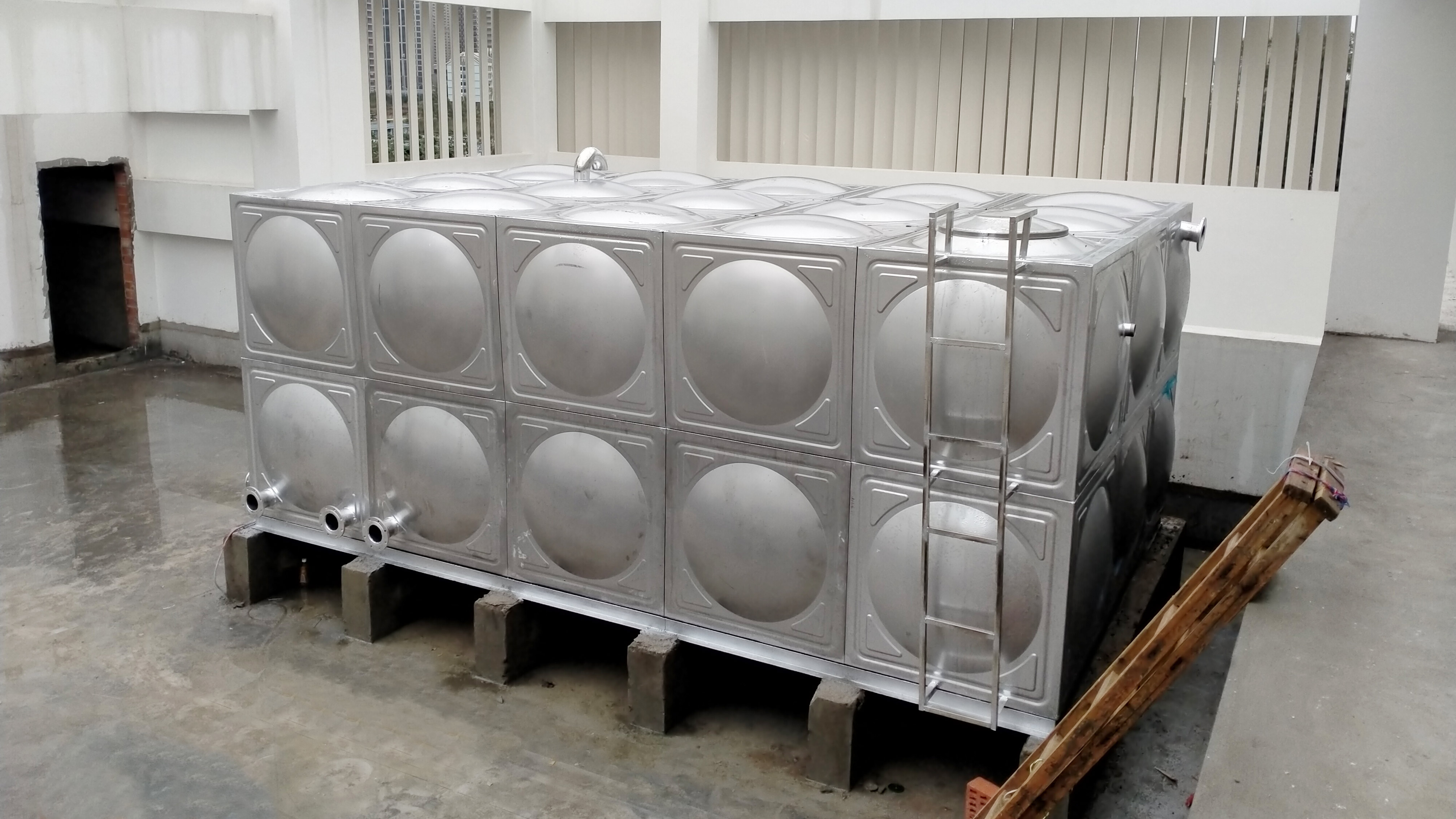 不銹鋼水箱屬于什么類別