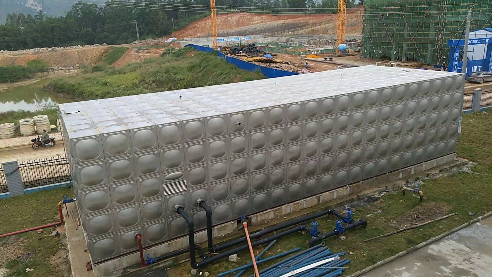 不銹鋼水箱變形 不銹鋼水箱變形