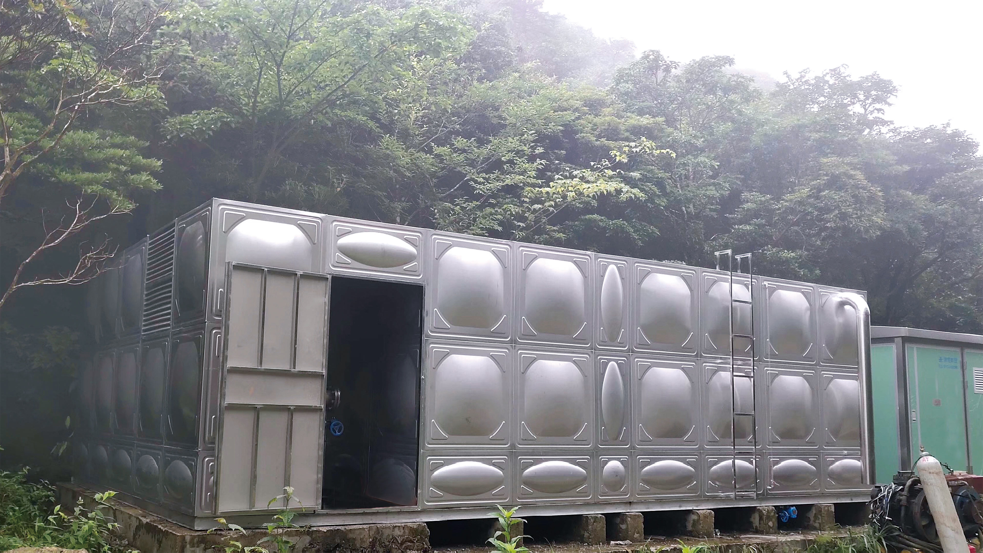 成品不銹鋼水箱圖集-渠泉泵業