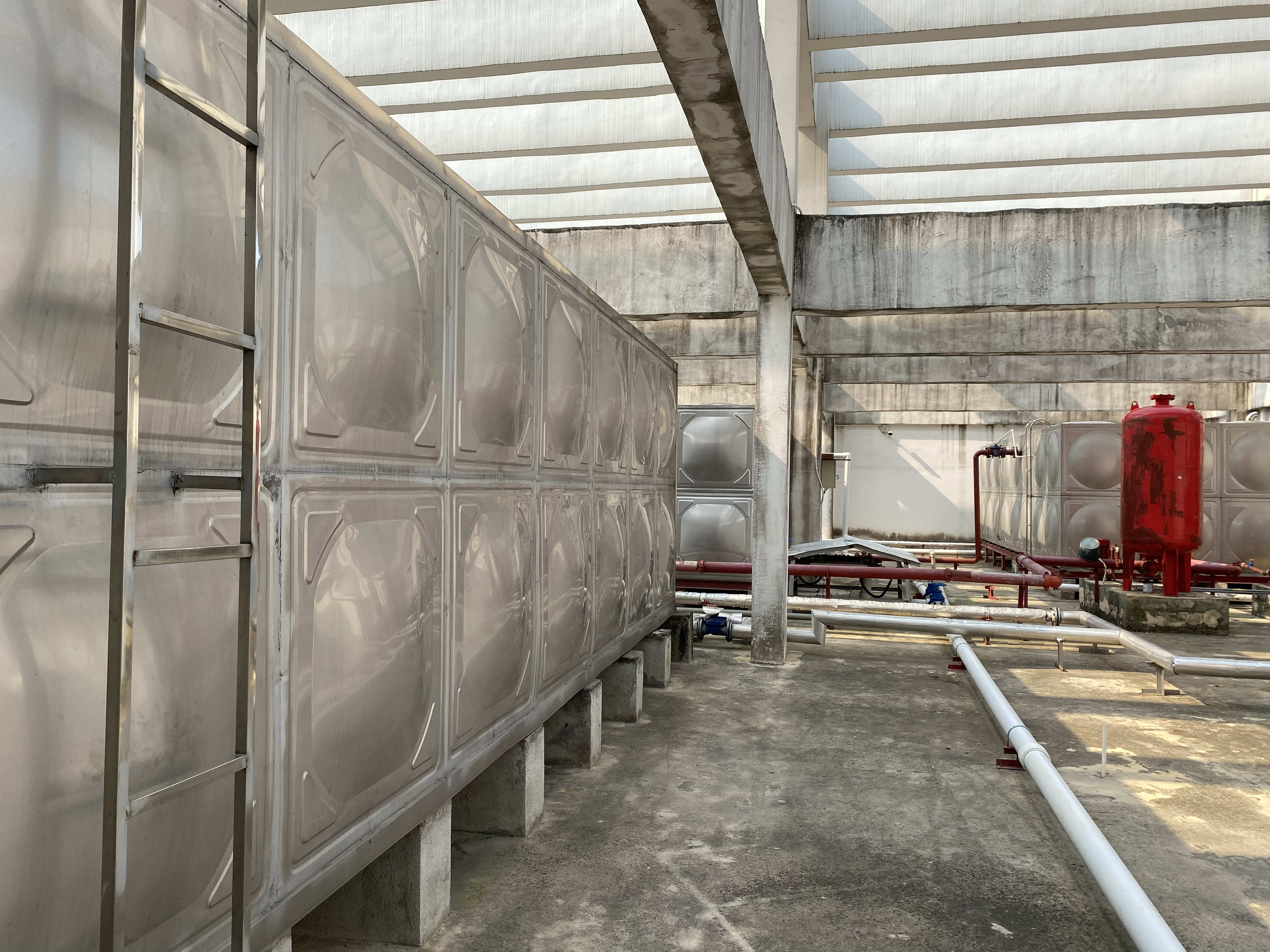 不銹鋼水箱下水管 不銹鋼水箱下水管