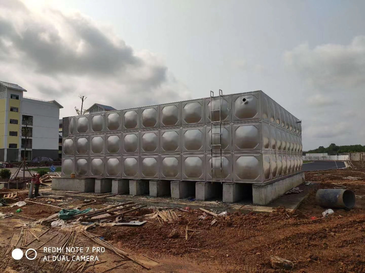 焊接不銹鋼水箱 焊接不銹鋼水箱